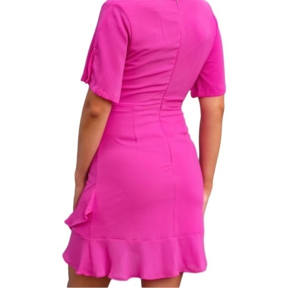 She + Sky‎ Women’s Medium Hot Pink Flare Ruffle V-Neck Mini Dress Barbie - Picture 2 of 16